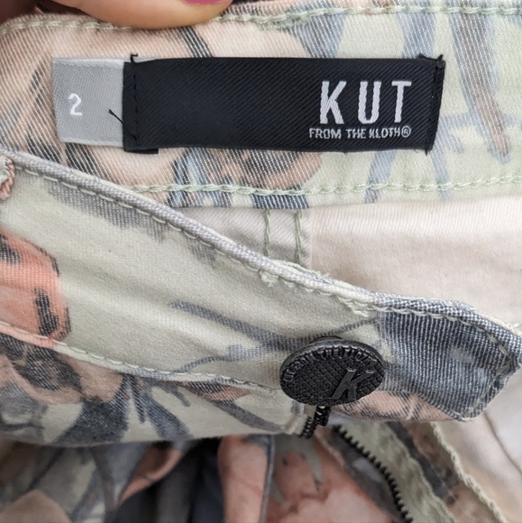 Kut from the Kloth Donna high rise skinny floral jeans raw hem - Picture 6 of 9